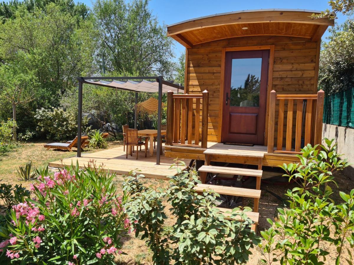 Tiny House Roulotte Villa Cuges-les-Pins Exterior foto